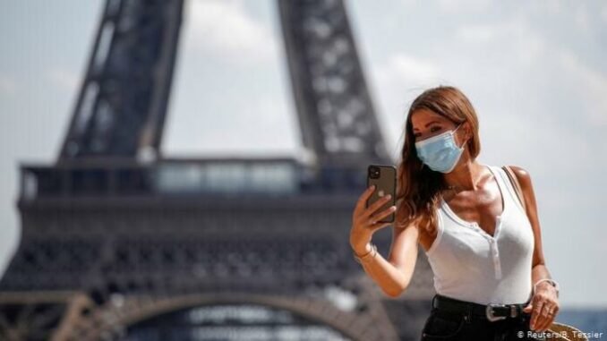 el-liberal-francia-mascarilla-696x392
