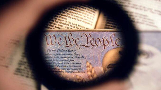5b395a798ae59_AnthonyGarandConstitucionEEUU