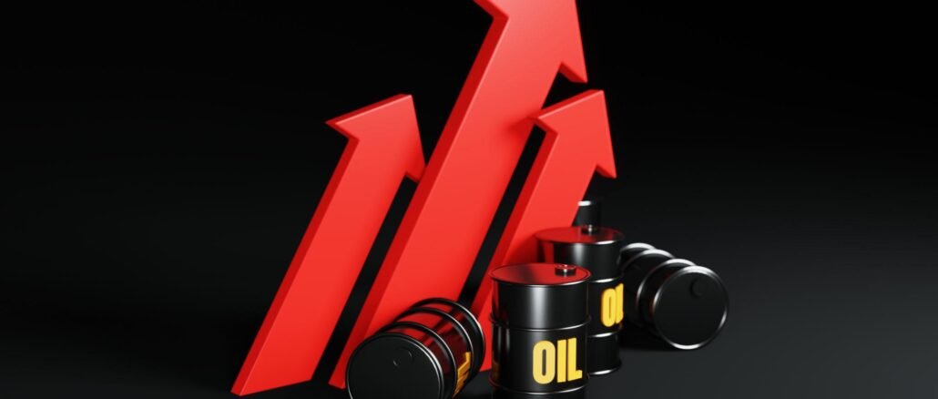 Aumento del precio del petróleo con barriles de crudo y flechas en alza