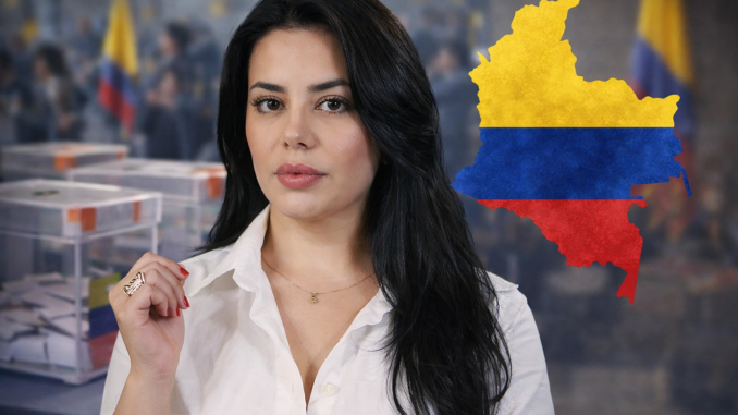 Amaranta Hank durante las elecciones legislativas de Colombia 2026 con urnas electorales y el mapa de Colombia al fondo