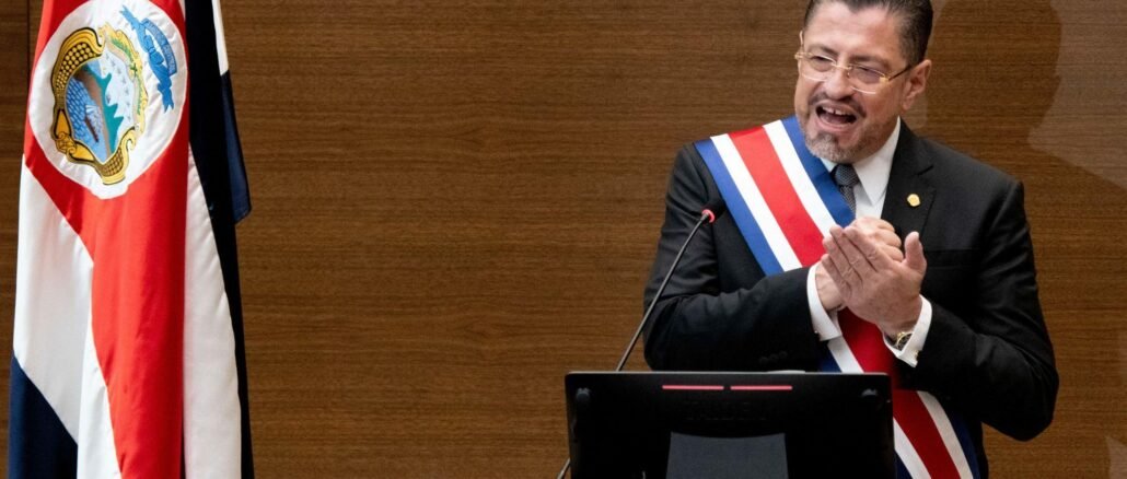 Rodrigo Chaves anuncia cierre de embajada de Costa Rica en Cuba y endurece postura política