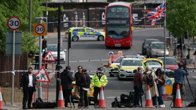 Ataque en Londres con fuerte presencia policial tras apuñalamiento en Golders Green investigado como terrorismo