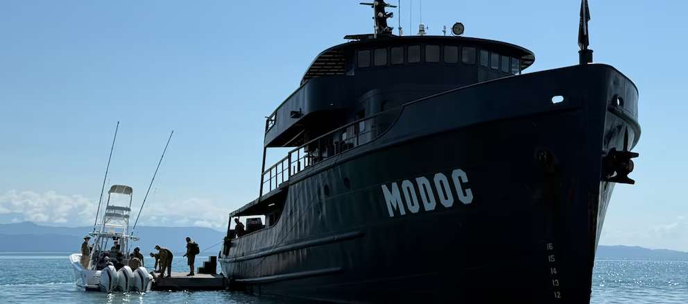 buque modoc pesca ilegal costa rica vigilancia marina earthrace