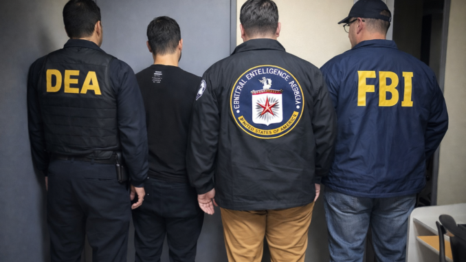 detenido con agentes de la DEA FBI y CIA en proceso de investigación por narcotráfico internacional