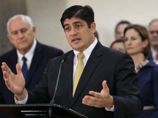 Carlos Alvarado durante declaración pública en el marco de la investigación del caso UPAD en Costa Rica