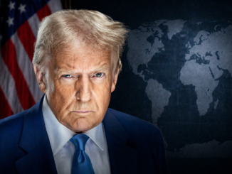 estrategia de Trump en contexto geopolítico con mapa mundial y bandera de Estados Unidos