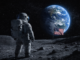 exploración espacial beneficios astronauta en la luna con bandera de estados unidos viendo la tierra
