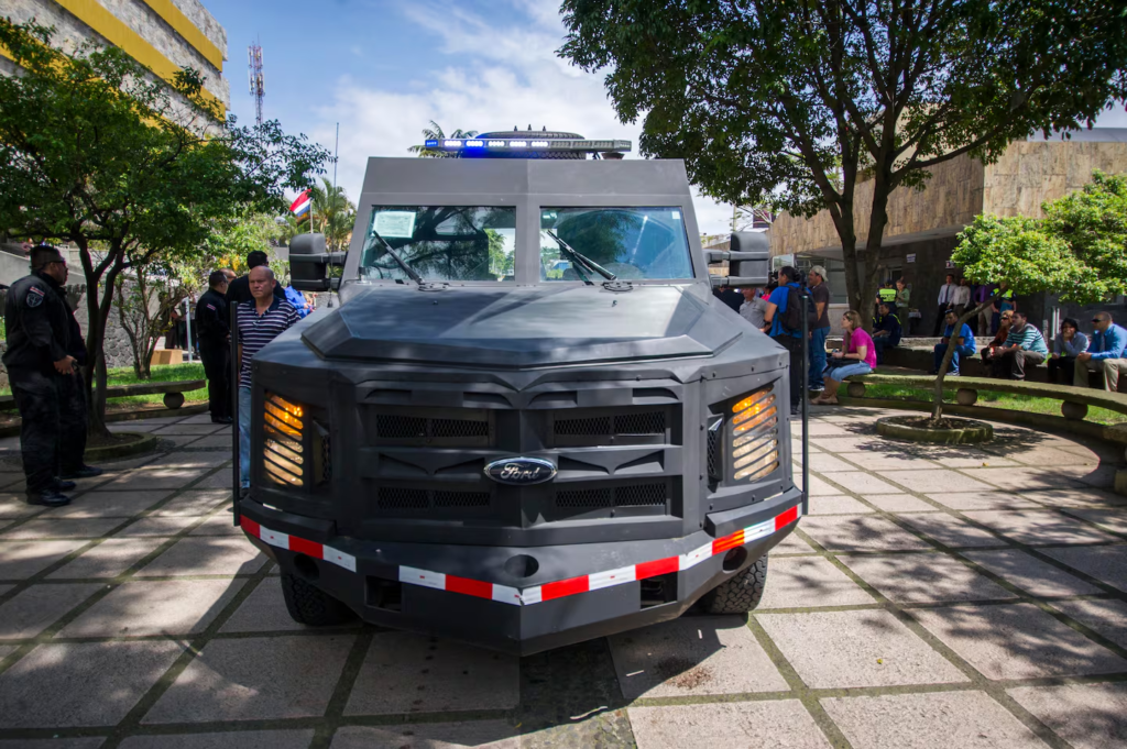 vehiculo blindado ford nemesis la bestia costa rica fotografia jose cordero