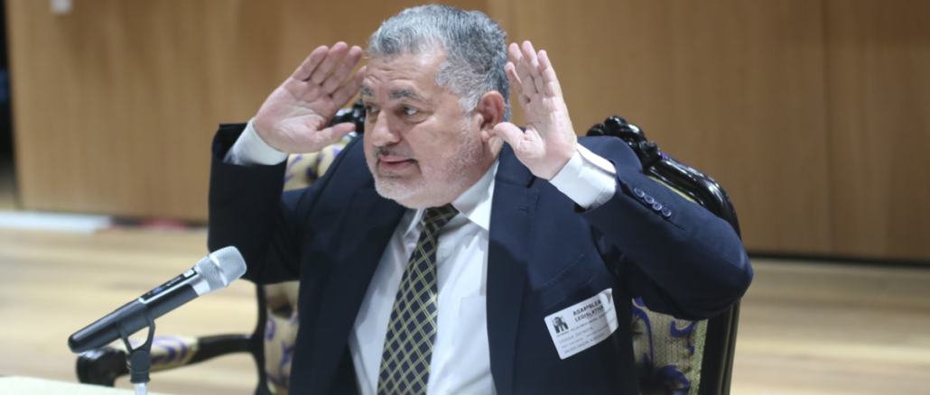 José Miguel Villalobos durante intervención pública en Costa Rica