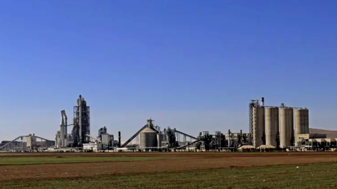 planta de cemento lafarge en siria vinculada a financiamiento de grupos terroristas