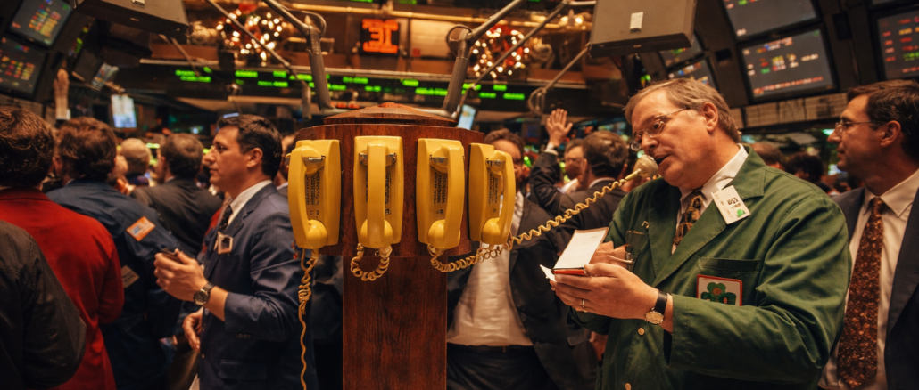 neoliberalismo en los 90 bolsa de valores expansion mercado global economia