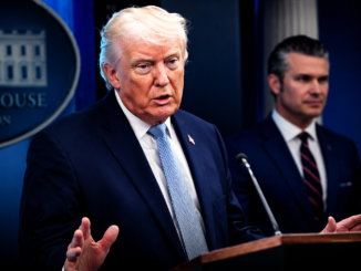 Donald Trump durante conferencia de prensa sobre alto al fuego entre Israel y Líbano en la Casa Blanca