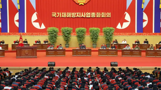 Asamblea Popular de Corea del Norte durante sesión oficial sobre cambios en la Constitución y reunificación