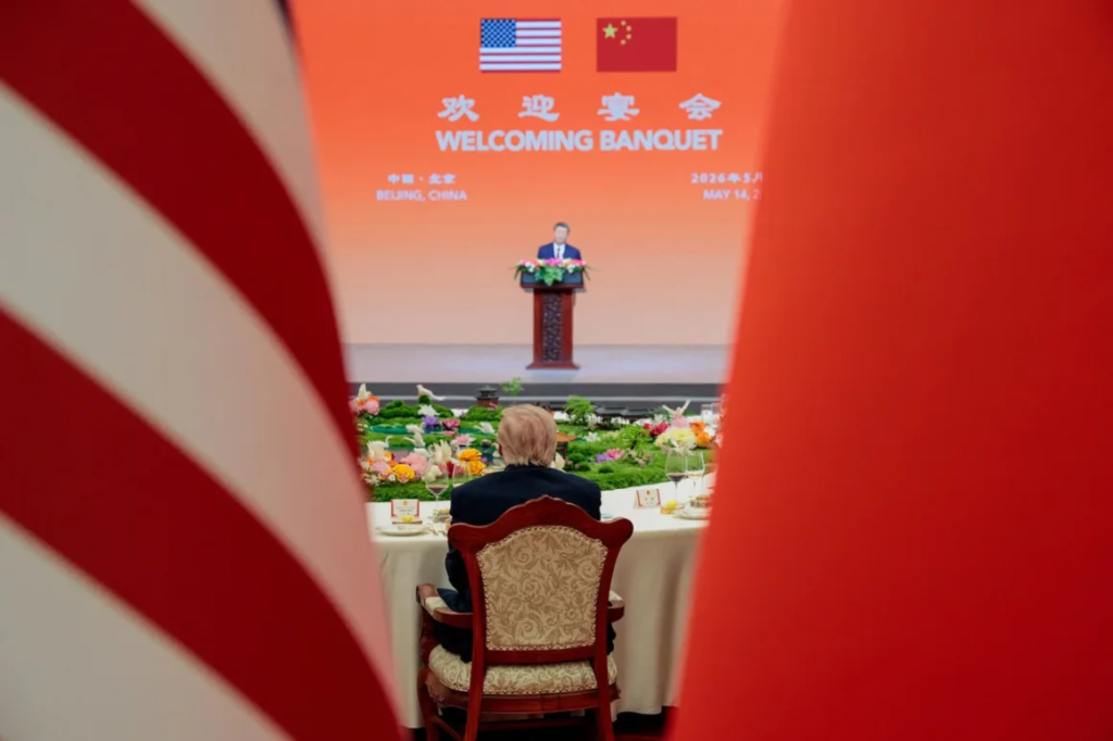 El presidente de China, Xi Jinping, pronuncia un discurso en un banquete de Estado en el Gran Salón del Pueblo en Beijing, China, el 14 de mayo. Evan Vucci/Reuters
