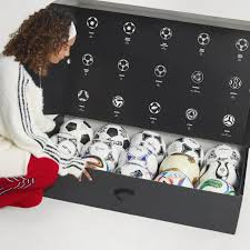 El denominado “Ball Set” incluirá 15 balones icónicos utilizados en Copas del Mundo desde 1970 hasta 2026.