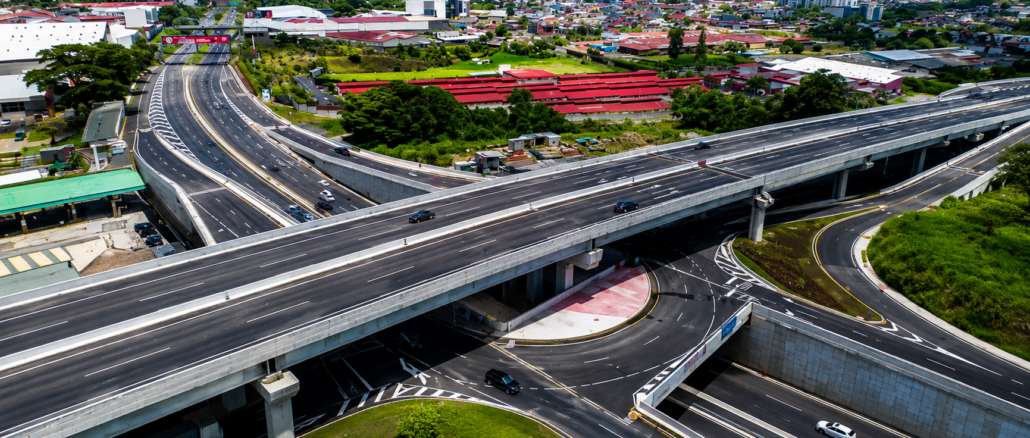Intercambio vial moderno en San José refleja el avance de infraestructura Costa Rica