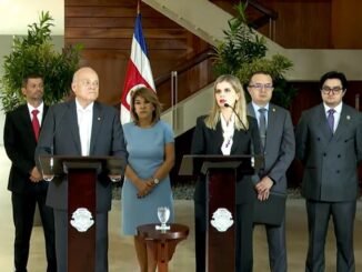 Laura Fernández y jerarcas del Poder Judicial durante reunión sobre reformas judiciales en Costa Rica