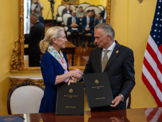 protocolo marítimo Costa Rica firmado con Estados Unidos entre canciller Arnoldo André y embajadora estadounidense