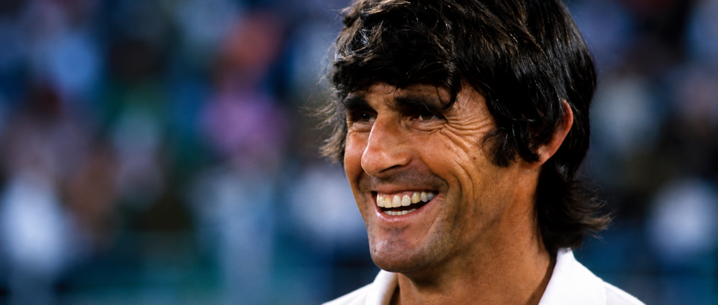 Bora Milutinović, histórico entrenador que dirigió cinco selecciones distintas en Copas del Mundo.