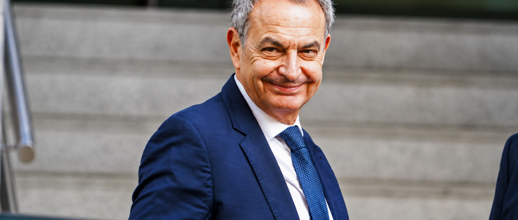 Zapatero Bolivia denuncia: José Luis Rodríguez Zapatero llega a la Audiencia Nacional en Madrid.