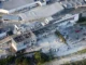 Centro comercial derrumbado en Kumamoto y militares japoneses en labores de emergencia