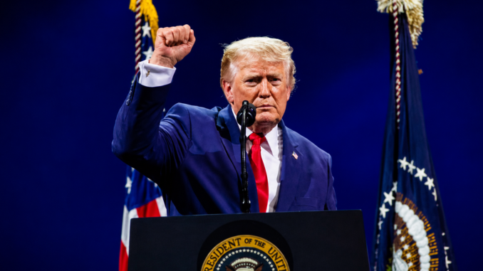 Donald Trump pronuncia un discurso durante la celebración del 250 aniversario de la Independencia de Estados Unidos en Washington D. C.