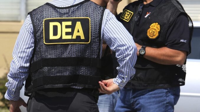 Agentes de la DEA durante una operación contra el narcotráfico