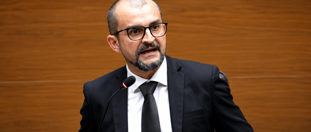 Ariel Mora exige a la UCR concluir el proceso disciplinario contra un profesor