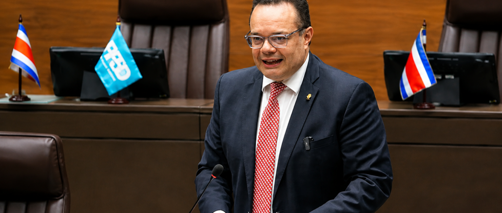 Diputado Gonzalo Ramírez en debate sobre magistrados