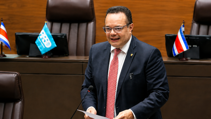 Diputado Gonzalo Ramírez en debate sobre magistrados