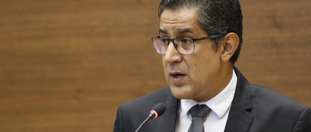 Nogui Acosta advierte sobre los riesgos de entregar el ROP a los trabajadores jóvenes
