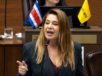 Claudia Dobles durante declaraciones sobre denuncia de Martha Esquivel