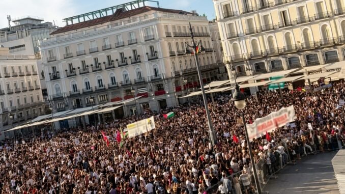 Manifestación en Madrid por la crisis de vivienda y contra los desahucios