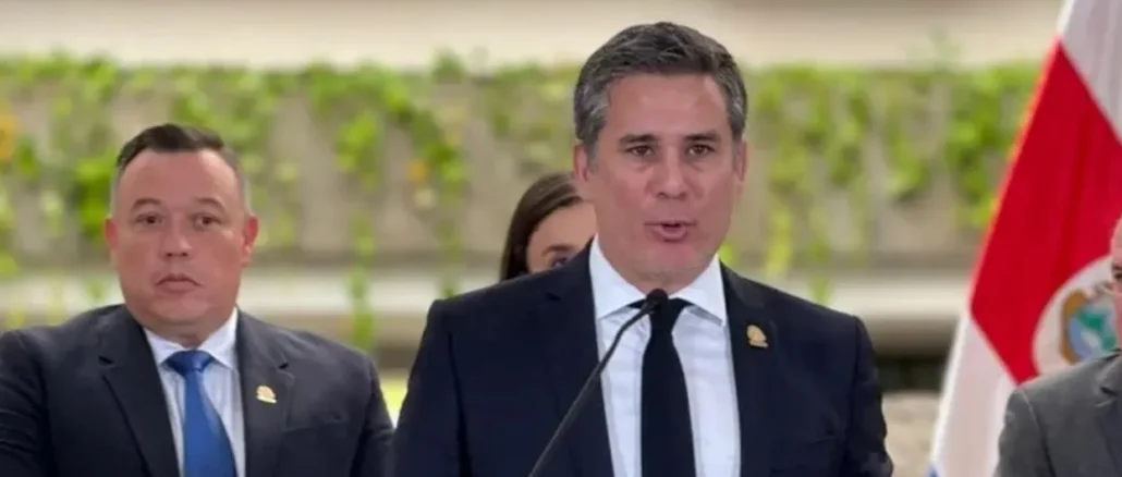 Manuel Tovar tras su destitución como canciller