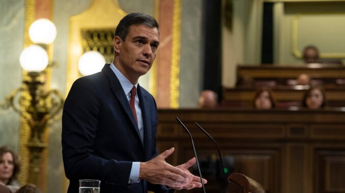 Pedro Sánchez durante una entrevista sobre la crisis migratoria en Ceuta