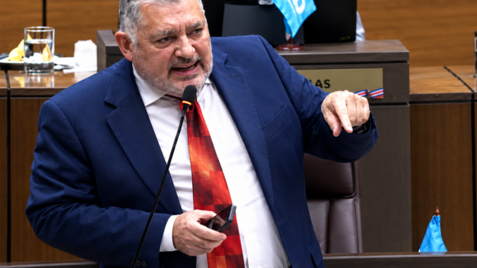 José Miguel Villalobos cuestiona sanción del Colegio de Abogados