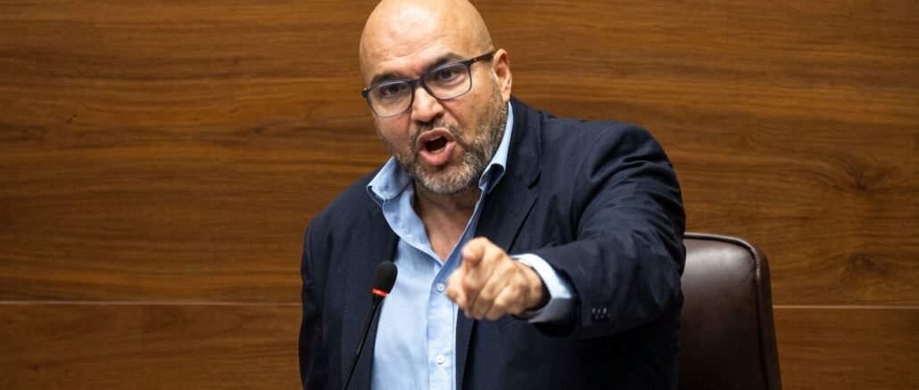 Edgardo Araya advierte sobre el Tratado Transpacífico