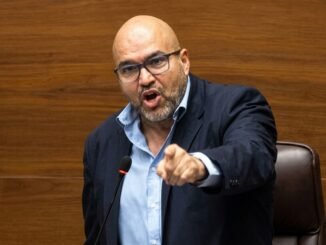 Edgardo Araya advierte sobre el Tratado Transpacífico