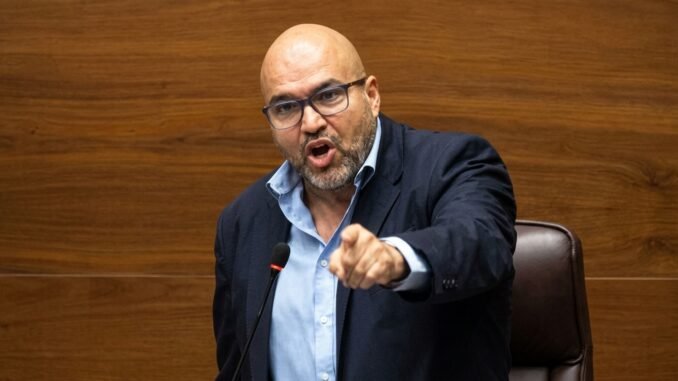 Edgardo Araya advierte sobre el Tratado Transpacífico
