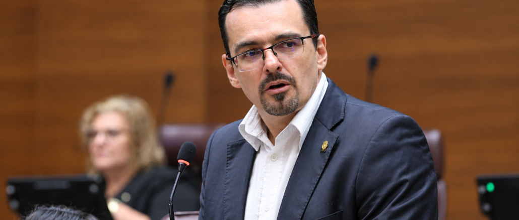 José María Villalta durante una actividad legislativa, foto de archivo