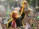 Simpatizantes de Flávio Bolsonaro muestran su apoyo a Donald Trump durante la campaña electoral en Brasil